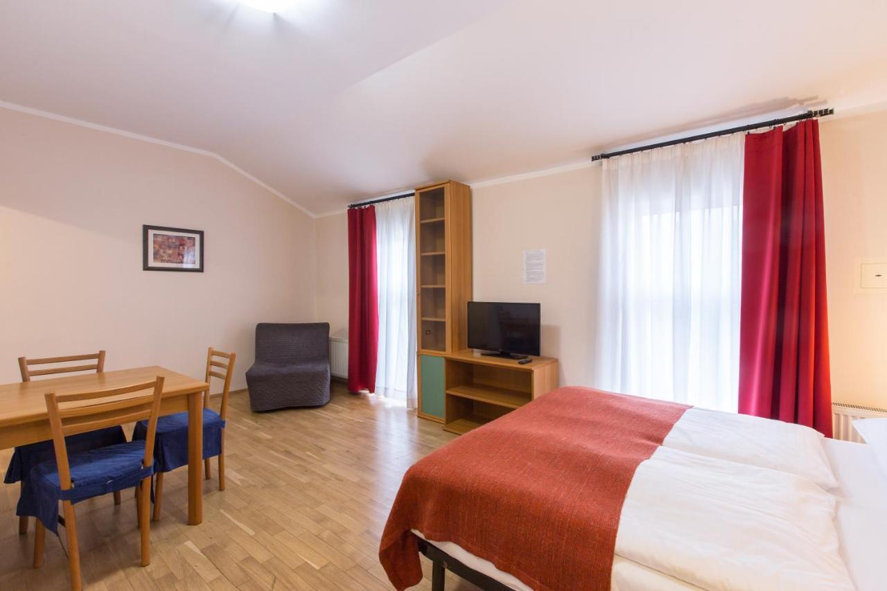 Duskova Apartments Prag Exterior foto